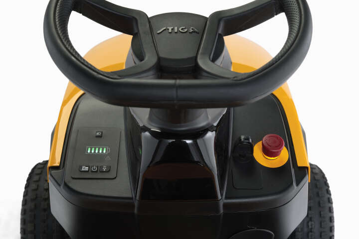 STIGA Akku-Rasentraktor Estate 384e